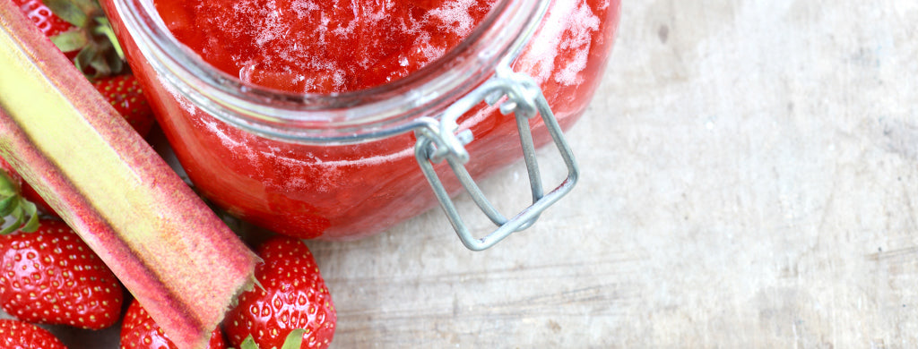 Tea-Infused Strawberry Compote with Yogurt